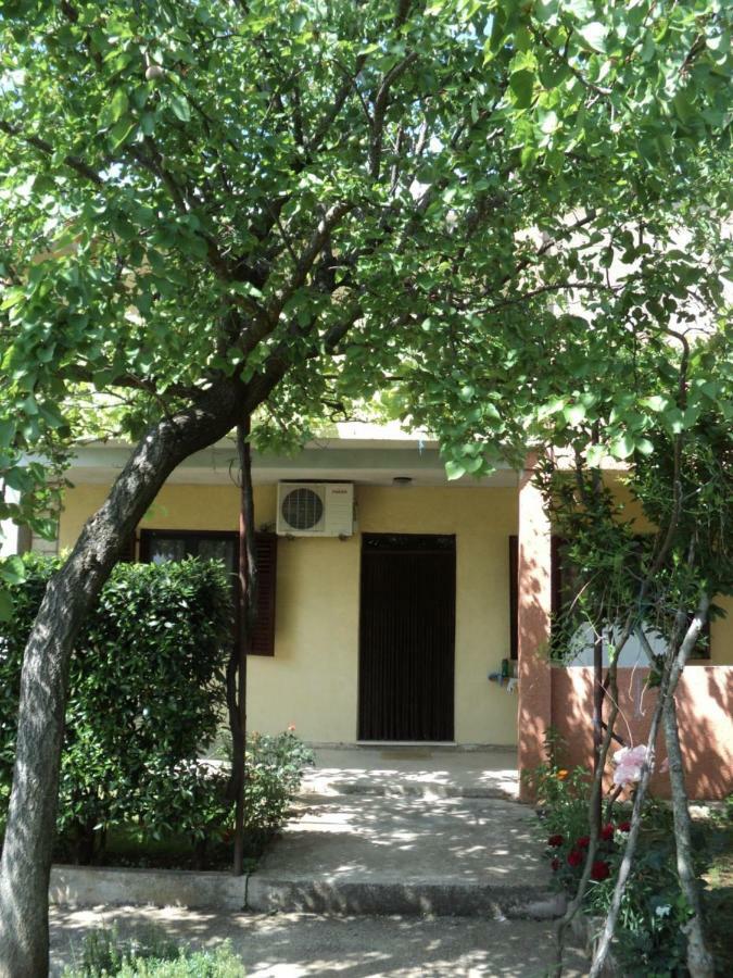 Apartment Martina Biograd Na Moru Exterior foto
